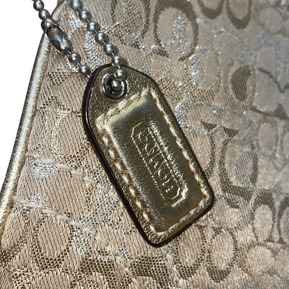 Coach Women’s Gold Jacquard Signature Wristlet Clutch Bag With Detachable Strap - Picture 6 of 7